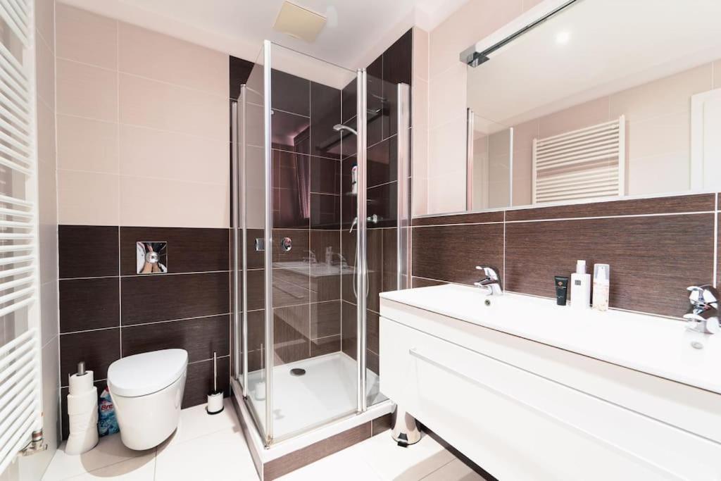 Prague Marina River View Apartment Close To City Centre Free Parking Dış mekan fotoğraf