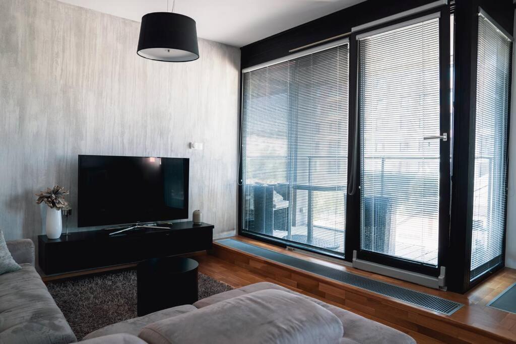 Prague Marina River View Apartment Close To City Centre Free Parking Dış mekan fotoğraf